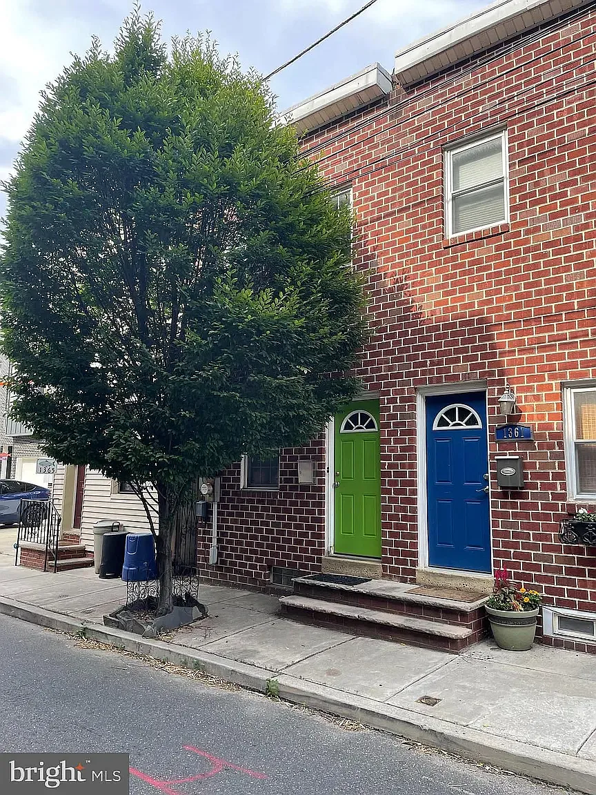 2 bed, 1040 sqft, $3,000 — Photo 1