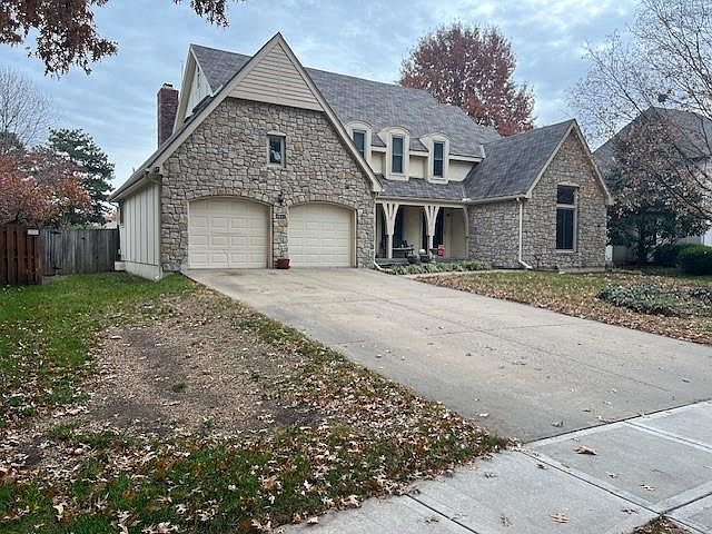 2nd image of 8843 Linden Dr