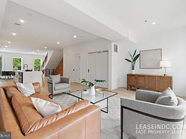 3524 Park Pl NW #2 — Photo 8