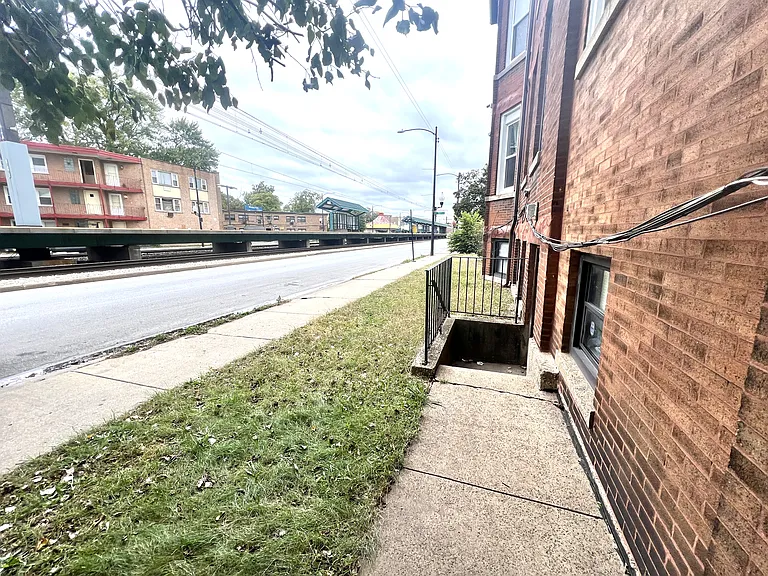 2701 E 75th Pl #G — Photo 13