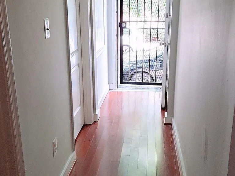 1530 Church St NW #1 — Photo 13
