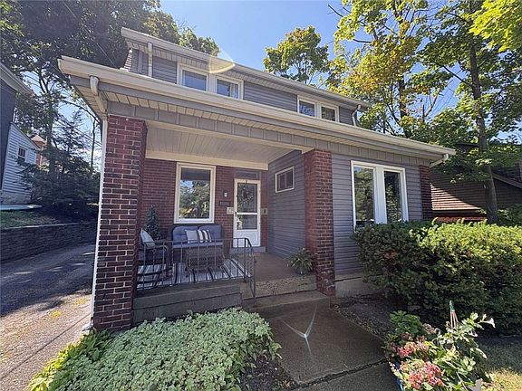 3rd image of 267 Academy Ave
