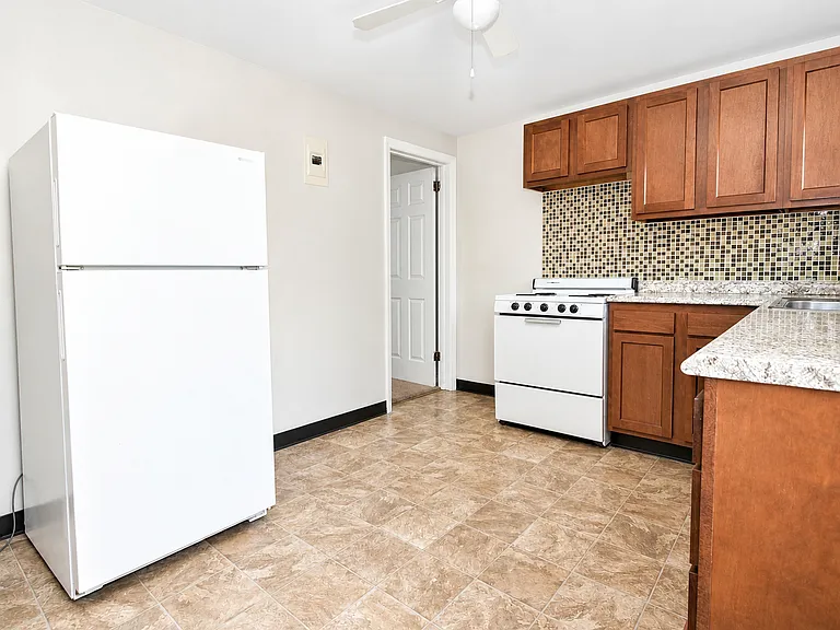 243 Moon Clinton Rd — Photo 6