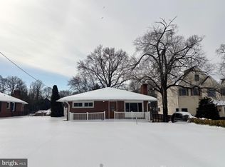 7686 Briar Ln, Pasadena, MD 21122