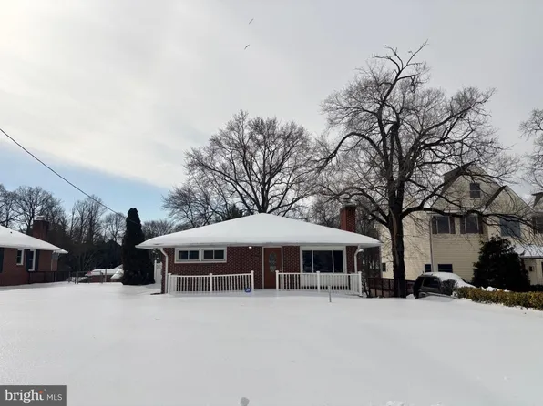 7686 Briar Ln, Pasadena, MD 21122