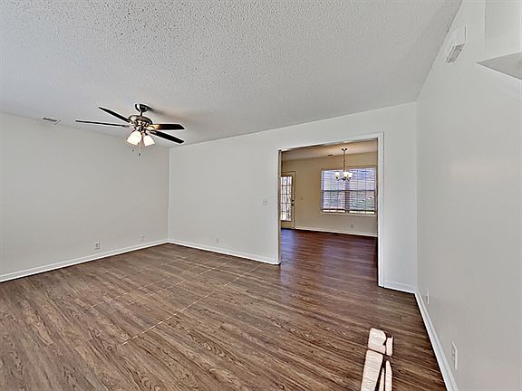 3rd image of 5080 Boyd Dr