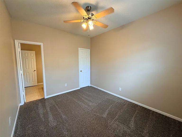 15423 Fir Woods Ln — Photo 35