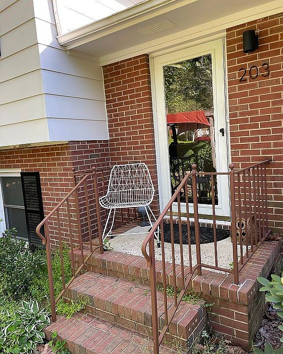 1st image of 203 Brandywine Rd