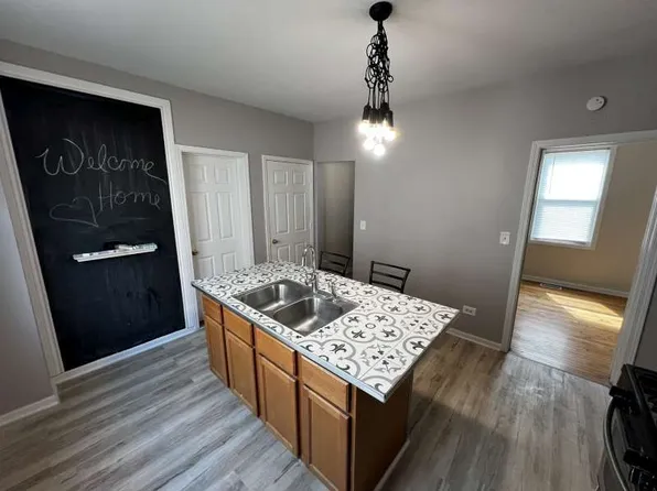 (undisclosed Address), Chicago, IL 60628