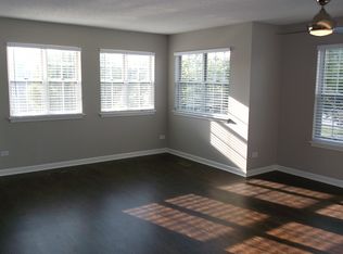 1808 Gowdey Rd APT 212, Naperville, IL 60563