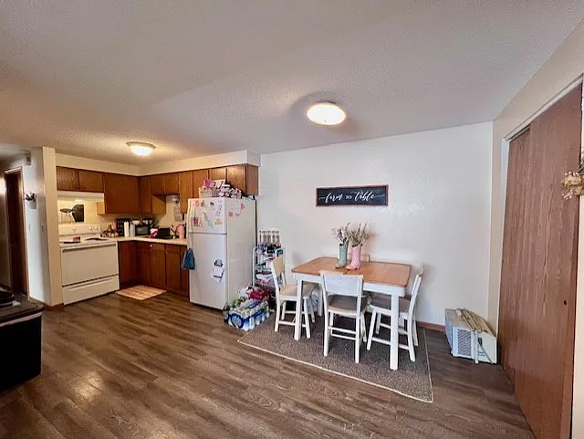 930 S Main St #3 — Photo 4