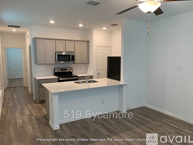 1st image of 519 Sycamore Dr #1