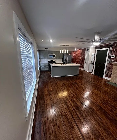 2529 E Admiral Pl #A — Photo 55