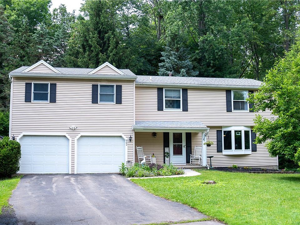 1st image of 902 Copperkettle Rd