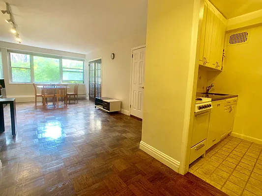 Rented by Highline Residential | media 1