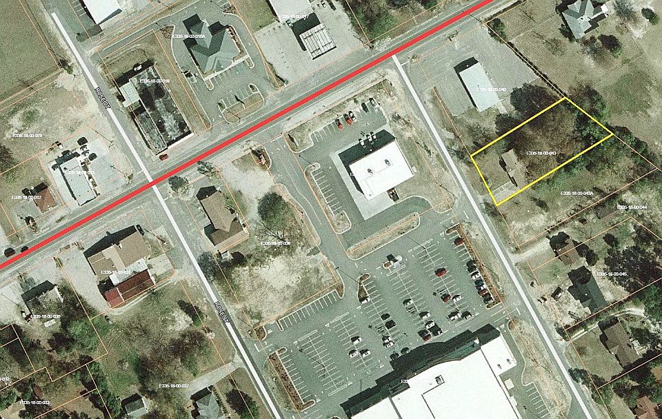 2nd image of 1205 Pine St