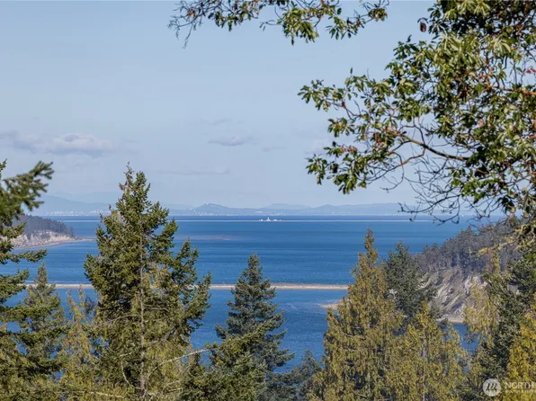 11 E Mindy Lane, Sequim, WA 98382