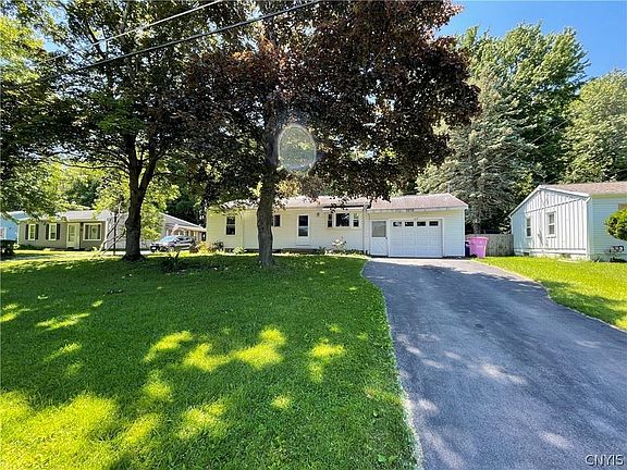2nd image of 113 Hosmer Dr