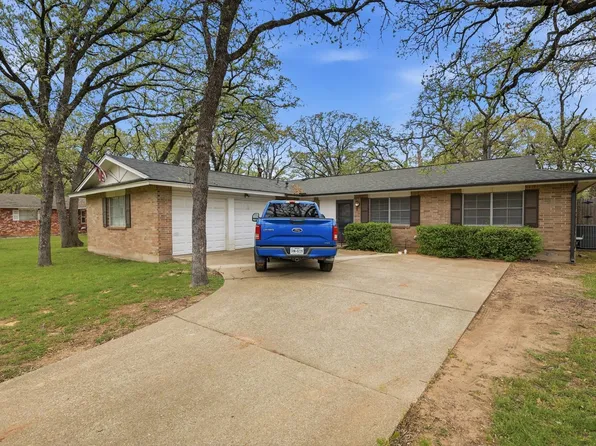 3005 Friendswood Dr, Arlington, TX 76013