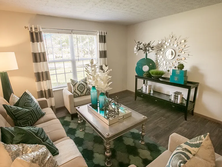 Sterling Park Apartments — Photo 20