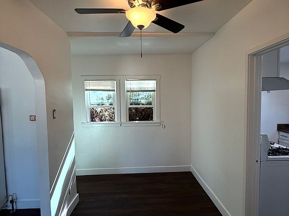 5th image of 439 S Evergreen Ave #441