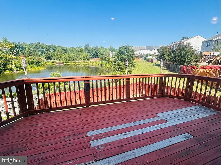 400 Munsons Hill Ct — Photo 9