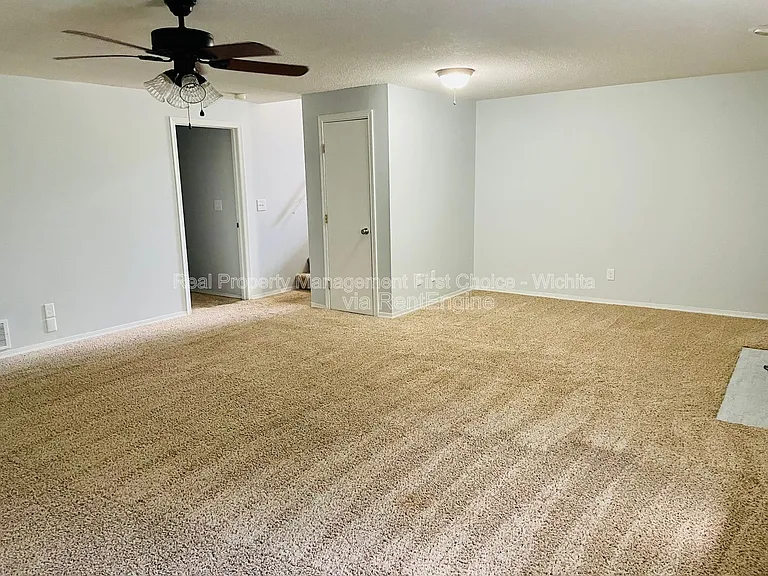 613 S Wheatland Cir — Photo 17