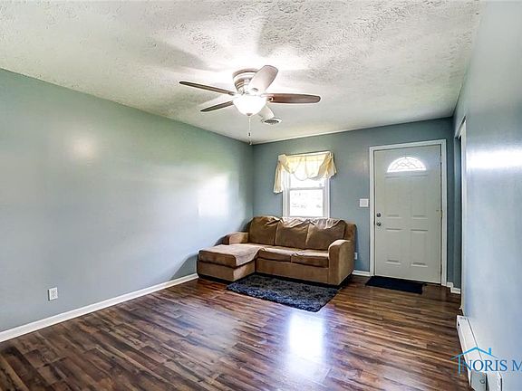 4th image of 2116 Candlewick Dr