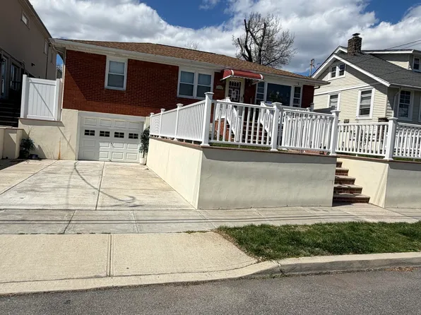 117 David St, Staten Island, NY 10308