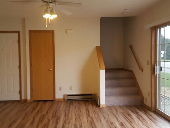 3rd image of 613 Galena Cir APT 2