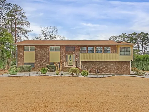 1462 Ester Ct, Riverdale, GA 30296