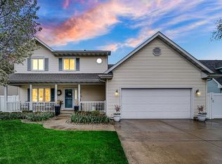1197 Guinevere Ln, Bourbonnais, IL 60914