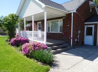 361 W Harvey St, Struthers, OH 44471