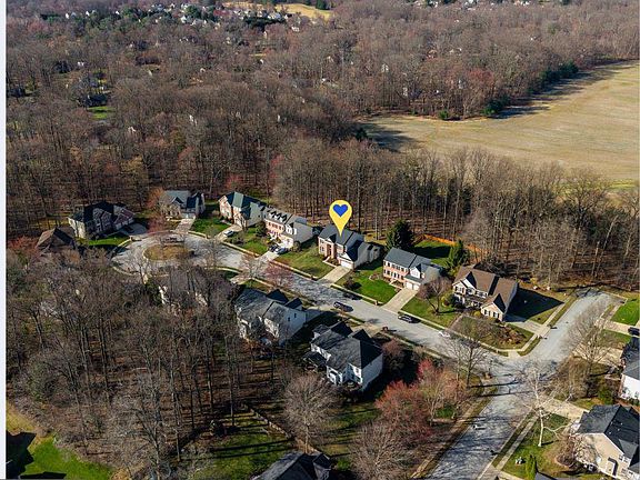 3rd image of 1008 Goosecross Ct