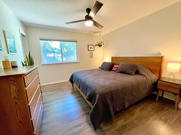 1908 Joy Ln — Photo 17