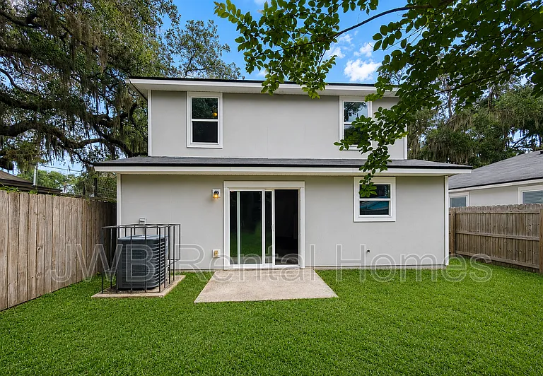 8818 Cocoa Ave — Photo 12