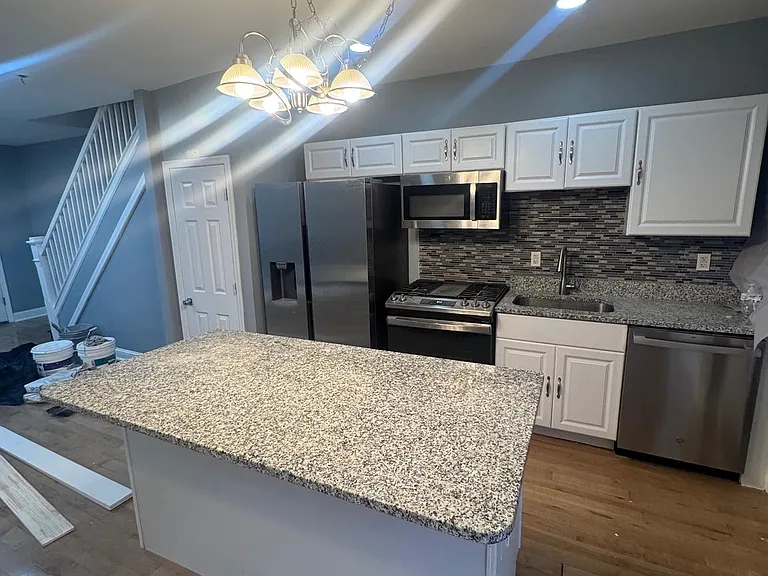 3221 Lyndale Ave — Photo 4