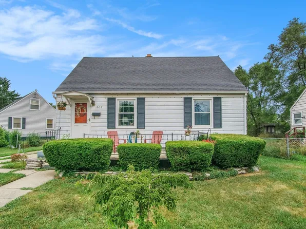 1039 Good Pl, South Bend, IN 46616