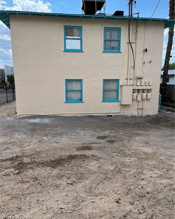 Building Photo 3