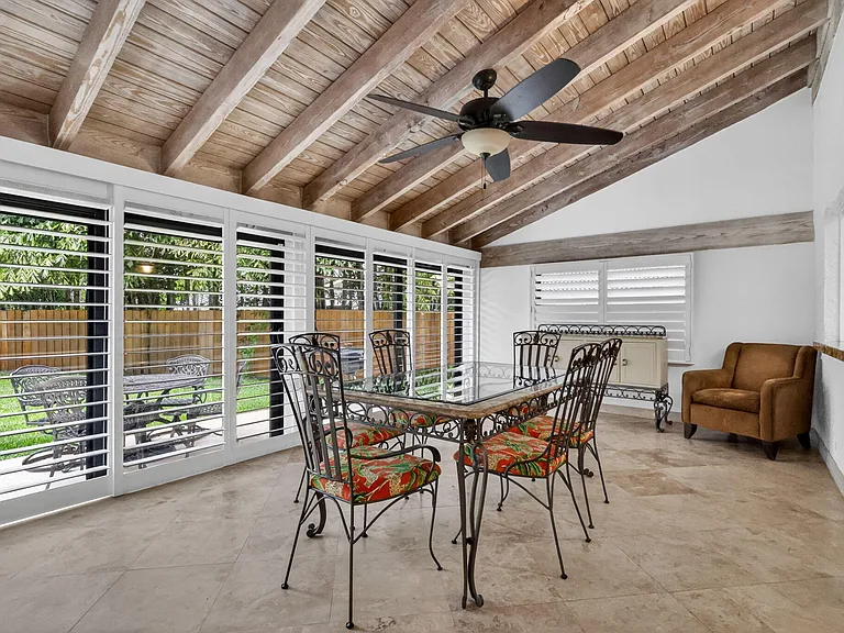 804 Foxpointe Cir — Photo 15