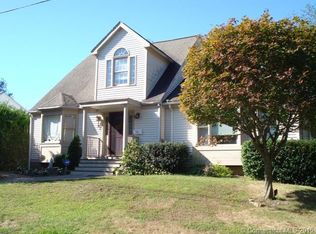 195 Wiebe Ave, Stratford, CT 06614