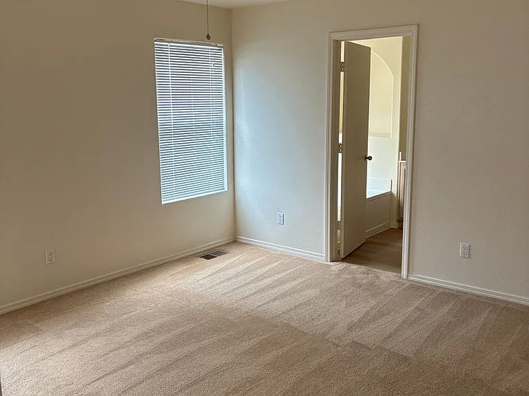 5401 Saturnia Rd NW — Photo 13