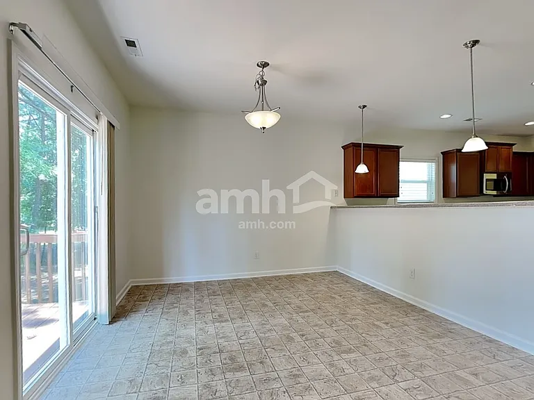 305 Switchback St — Photo 5