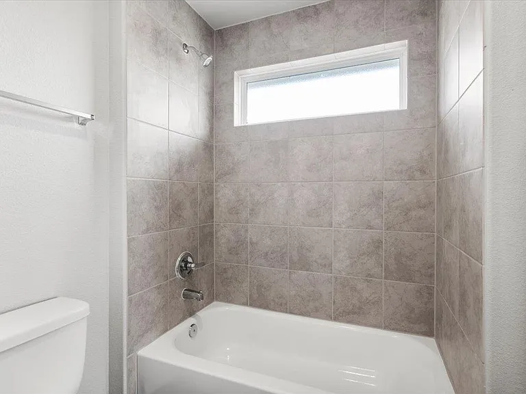 13300 Riding Dr — Photo 29