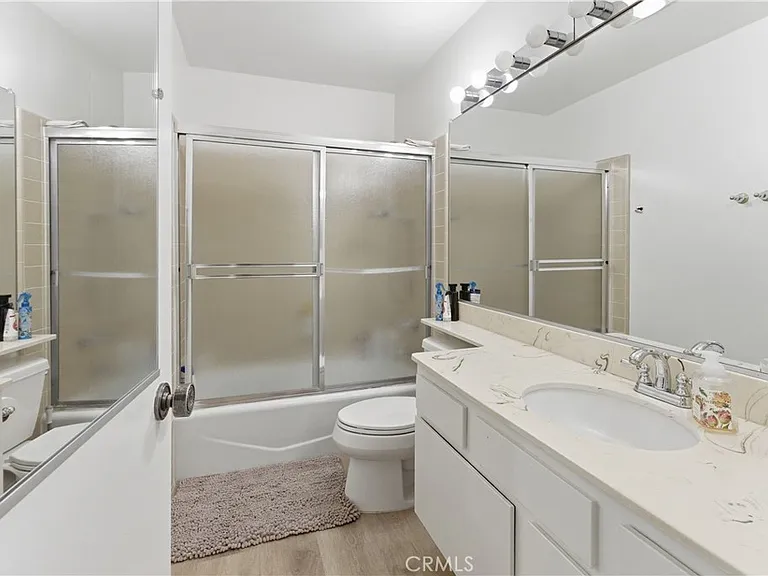 19511 Rosita St — Photo 36