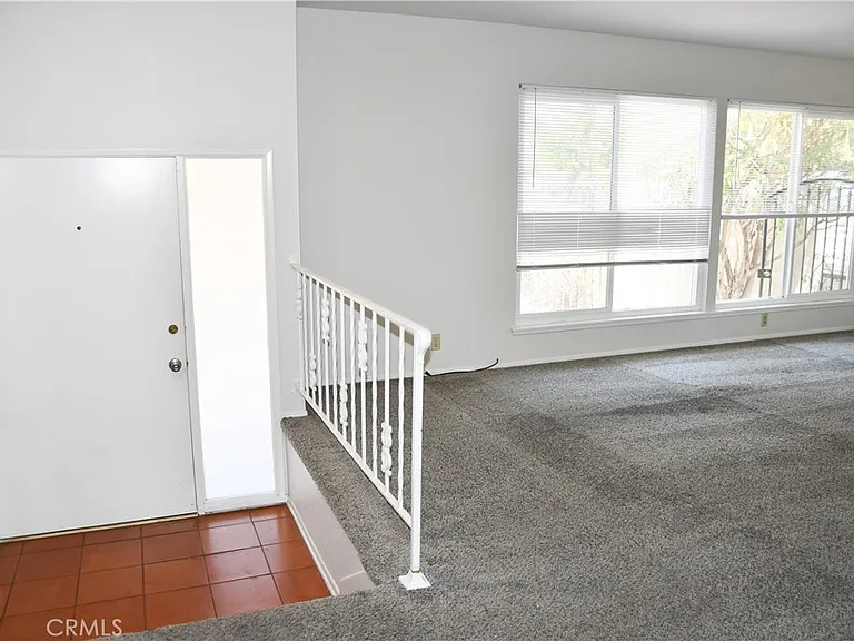 522 E Collins Ave — Photo 8