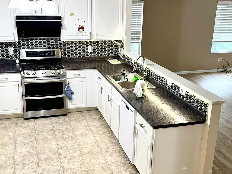1319 Odell Farm Ln — Photo 6