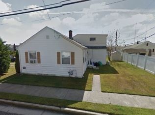 230 N Rosborough Ave, Ventnor, NJ 08406