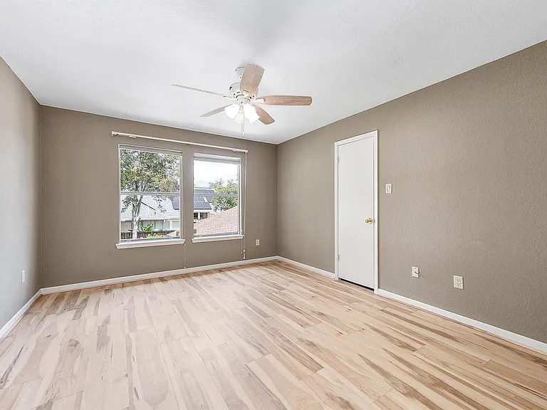 3702 Belle Grove Ln — Photo 38