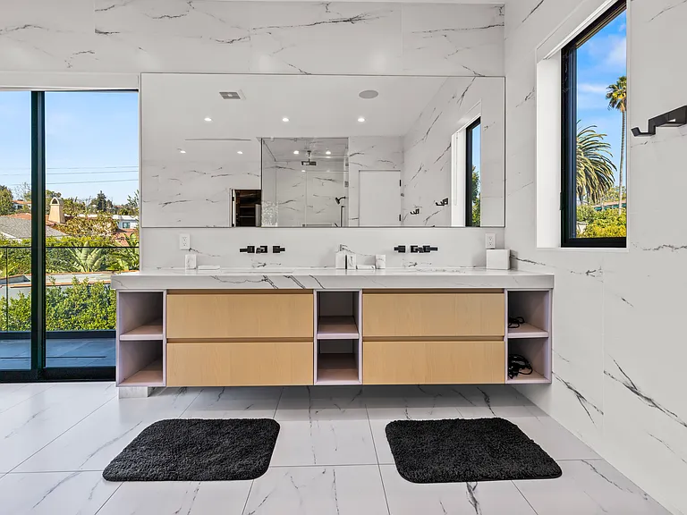 12125 W Sunset Blvd — Photo 27